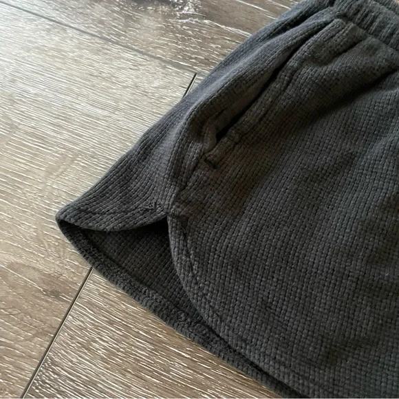 Brandy Melville Summer Thermal Shorts Waffle Knit Washed Grey Black O/S - Picture 6 of 7